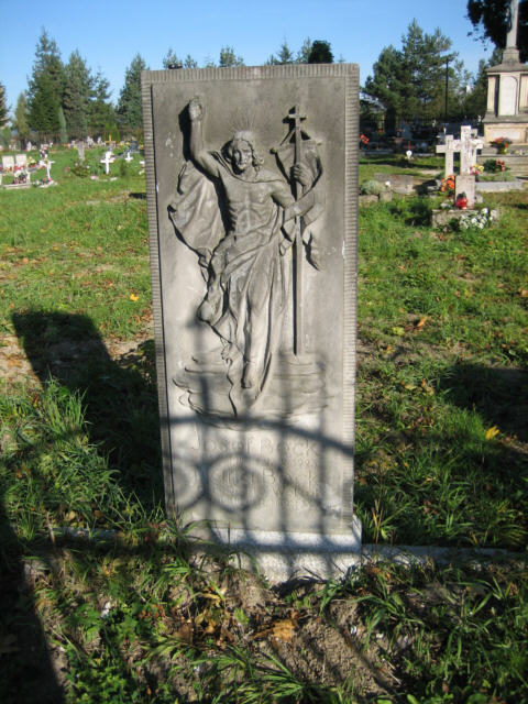Grabstein II am Friedhofseingang