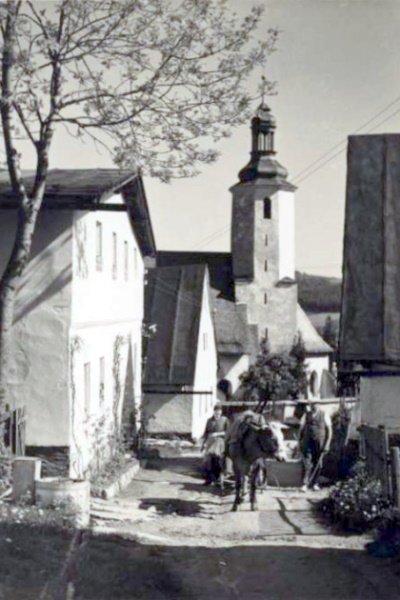 Wilhelmsthal, Am Kirchsteig